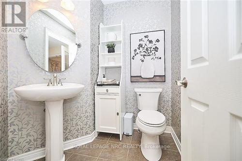 68 Welstead Drive, St. Catharines (462 - Rykert/Vansickle), ON - Indoor Photo Showing Bathroom