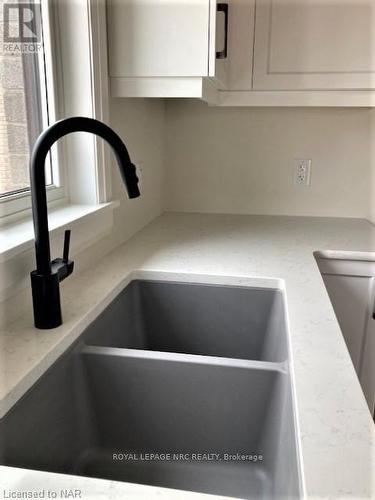 64 Hickory Court, Port Colborne, ON - Indoor Photo Showing Kitchen With Double Sink