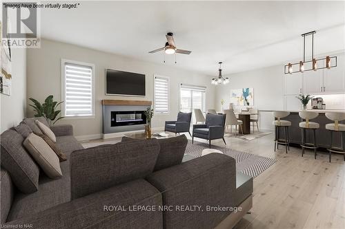 64 Hickory Court, Port Colborne, ON - Indoor Photo Showing Living Room With Fireplace