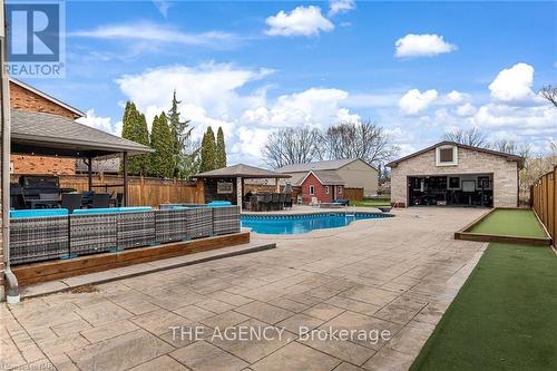 32 Glenwood Parkway, Welland (774 - Dain City), ON - Outdoor With In Ground Pool