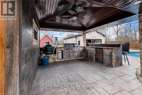 32 Glenwood Parkway, Welland (774 - Dain City), ON - Outdoor With Deck Patio Veranda With Exterior