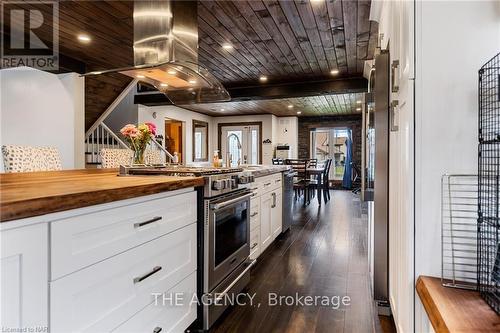 32 Glenwood Parkway, Welland (774 - Dain City), ON - Indoor Photo Showing Kitchen