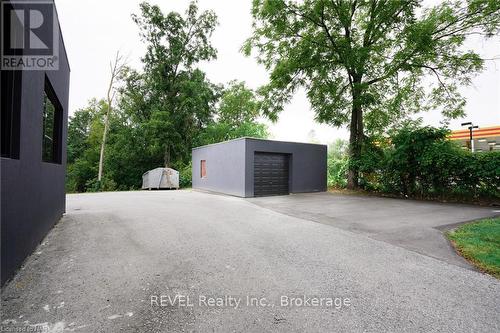 1596 Four Mile Creek Road, Niagara-On-The-Lake (108 - Virgil), ON 