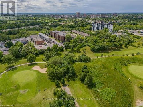 101 - 276 Oakdale Avenue, St. Catharines (456 - Oakdale), ON - Outdoor With View