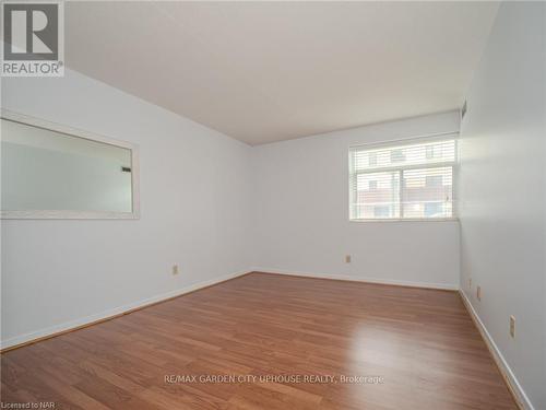 101 - 276 Oakdale Avenue, St. Catharines (456 - Oakdale), ON - Indoor Photo Showing Other Room