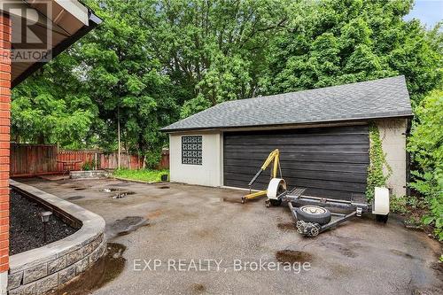 6835 Wills Street, Niagara Falls (206 - Stamford), ON - Outdoor