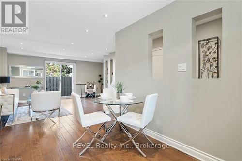 29 - 8136 Coventry Road, Niagara Falls (218 - West Wood), ON - Indoor Photo Showing Dining Room