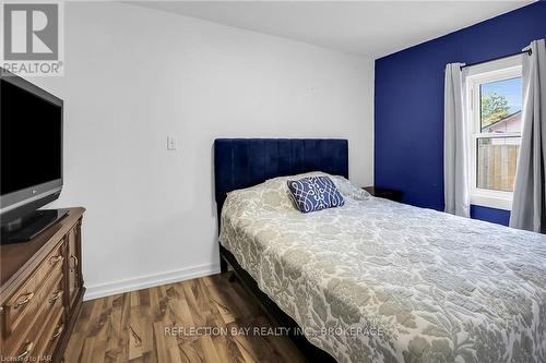 365 Ashwood Avenue, Fort Erie (337 - Crystal Beach), ON - Indoor Photo Showing Bedroom