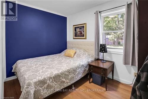 365 Ashwood Avenue, Fort Erie (337 - Crystal Beach), ON - Indoor Photo Showing Bedroom