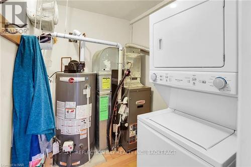 365 Ashwood Avenue, Fort Erie (337 - Crystal Beach), ON - Indoor Photo Showing Laundry Room