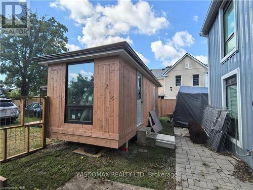 30 Forsythe Street, Fort Erie (332 - Central), ON - Outdoor With Deck Patio Veranda With Exterior