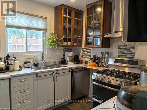 30 Forsythe Street, Fort Erie (332 - Central), ON - Indoor Photo Showing Kitchen With Double Sink