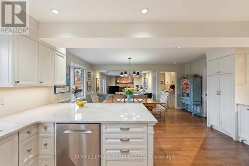 5 Erinlea Court, Ottawa, ON - Indoor Photo Showing Kitchen