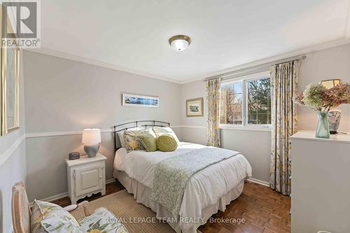 5 Erinlea Court, Ottawa, ON - Indoor Photo Showing Bedroom