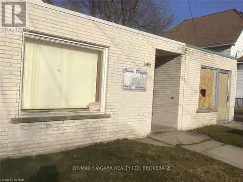 4541 Crysler Avenue, Niagara Falls (210 - Downtown), ON 