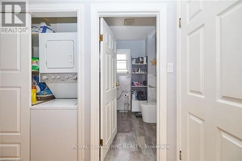 725 South Pelham Road, Welland (770 - West Welland), ON - Indoor Photo Showing Laundry Room