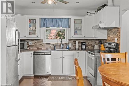 79 Powerview Avenue, St. Catharines (458 - Western Hill), ON - Indoor Photo Showing Kitchen