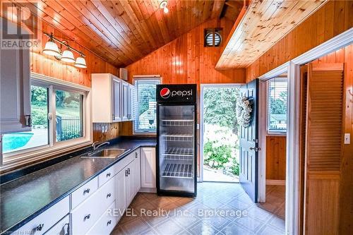 9 Shaldan Lane, Pelham (662 - Fonthill), ON - Indoor Photo Showing Kitchen