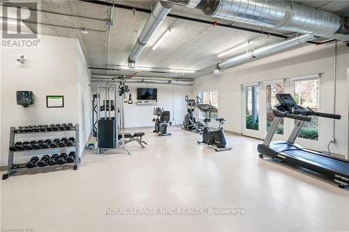 105 Vansickle Road, St. Catharines (462 - Rykert/Vansickle), ON - Indoor Photo Showing Gym Room