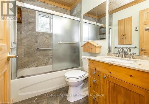 12264 Brawn Road, Wainfleet (880 - Lakeshore), ON - Indoor Photo Showing Bathroom