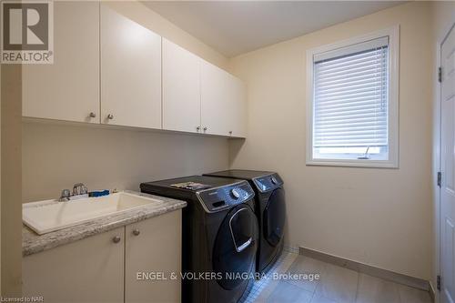 9462 Tallgrass Avenue, Niagara Falls (224 - Lyons Creek), ON - Indoor Photo Showing Laundry Room