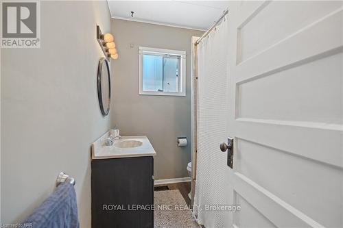 10 Monck Street, St. Catharines (458 - Western Hill), ON - Indoor