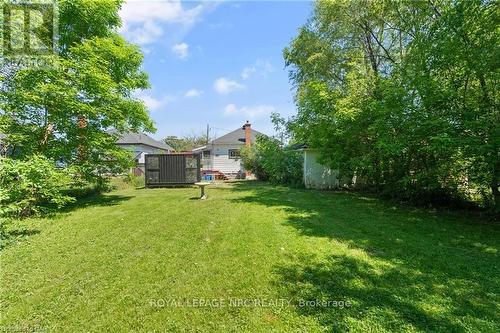 10 Monck Street, St. Catharines (458 - Western Hill), ON - Outdoor