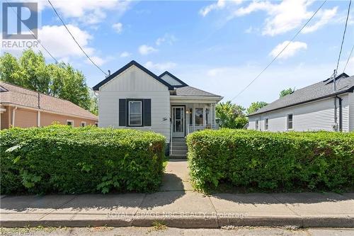 10 Monck Street, St. Catharines (458 - Western Hill), ON - Outdoor