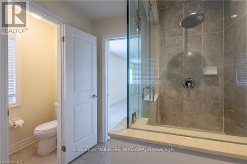 9462 Tallgrass Avenue, Niagara Falls (224 - Lyons Creek), ON - Indoor Photo Showing Bathroom