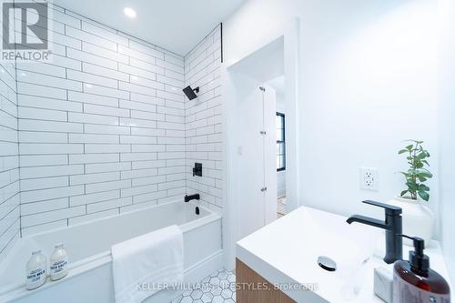 Ensuite 2 - 348 Victoria Street, London, ON - Indoor Photo Showing Bathroom