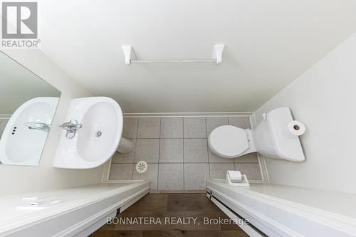 30-04 - 2420 Baronwood Drive, Oakville, ON - Indoor Photo Showing Bathroom