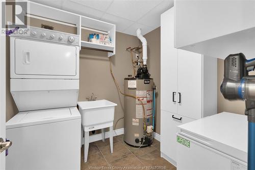 8475 Wyandotte East Unit# 111, Windsor, ON - Indoor Photo Showing Laundry Room