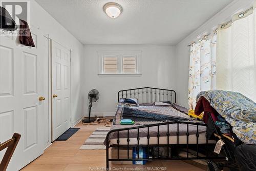 394 Langlois, Windsor, ON - Indoor Photo Showing Bedroom