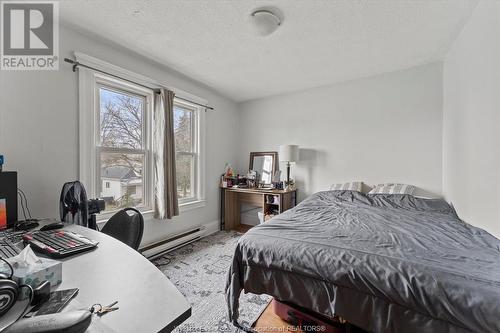 394 Langlois, Windsor, ON - Indoor Photo Showing Bedroom