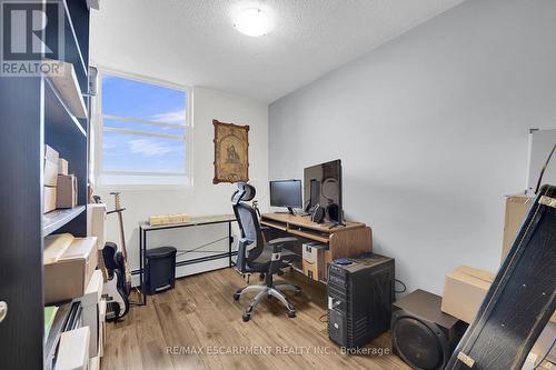 826 - 350 Quigley Road, Hamilton, ON - Indoor Photo Showing Office