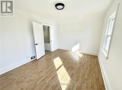 39 Beechwood Avenue, Hamilton, ON - Indoor Photo Showing Other Room