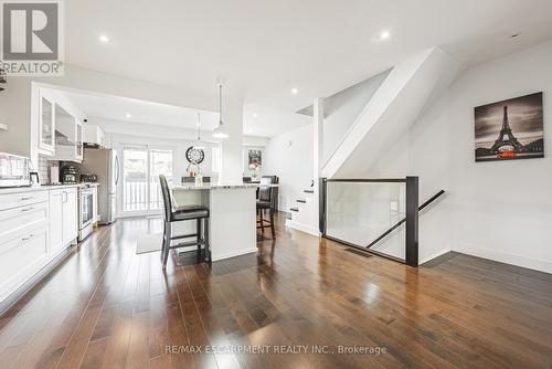 26 - 1155 Paramount Drive, Hamilton, ON - Indoor Photo Showing Kitchen