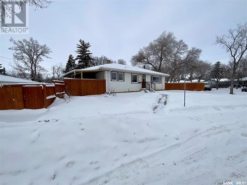 3801 20Th Avenue, Regina, SK - Outdoor