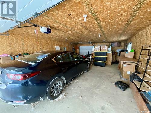 3801 20Th Avenue, Regina, SK - Indoor Photo Showing Garage