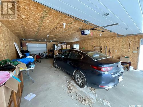 3801 20Th Avenue, Regina, SK - Indoor Photo Showing Garage