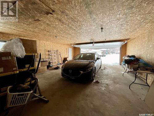 3801 20Th Avenue, Regina, SK - Indoor Photo Showing Garage