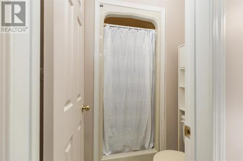 94 Parkewood Dr, Sault Ste. Marie, ON - Indoor Photo Showing Bathroom