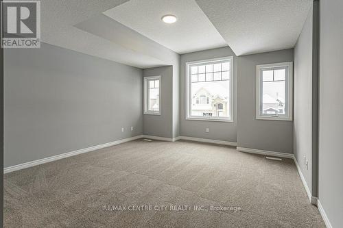 1596 Noah Bend, London, ON - Indoor Photo Showing Other Room