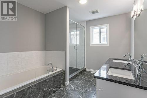 1596 Noah Bend, London, ON - Indoor Photo Showing Bathroom