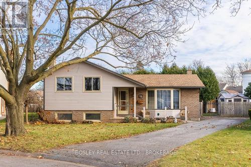 15 Audrey Street, St. Catharines (446 - Fairview), ON - Outdoor With Facade