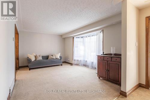 15 Audrey Street, St. Catharines (446 - Fairview), ON - Indoor Photo Showing Other Room