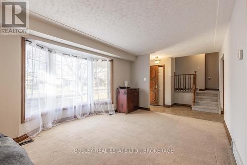 15 Audrey Street, St. Catharines (446 - Fairview), ON - Indoor Photo Showing Other Room