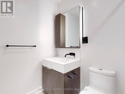 1103 - 127 Broadway Avenue, Toronto, ON - Indoor Photo Showing Bathroom