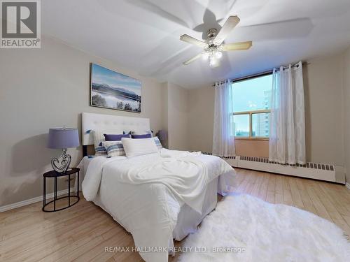 903 - 10 Parkway Forest Drive, Toronto, ON - Indoor Photo Showing Bedroom