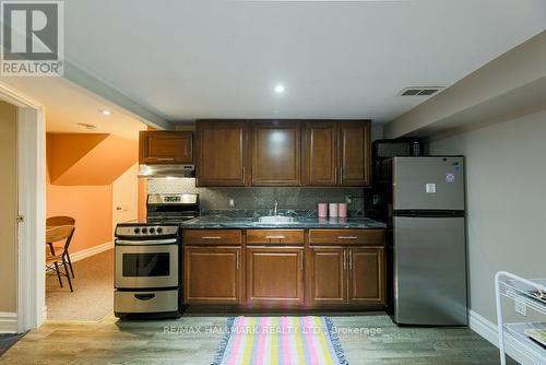 5 East Haven Drive, Toronto, ON - Indoor Photo Showing Kitchen